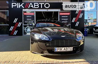 Aston Martin Vantage 2017 - пробег 17 тыс. км