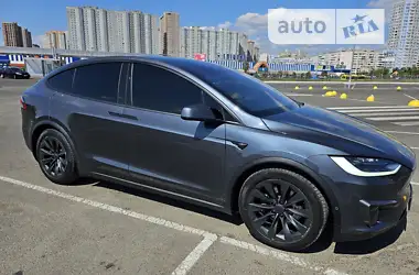 Tesla Model X 2017 - пробіг 103 тис. км