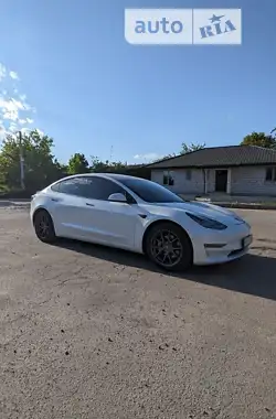 Tesla Model 3  2020 - пробіг 70 тис. км