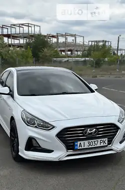 Hyundai Sonata 2017 - пробіг 295 тис. км