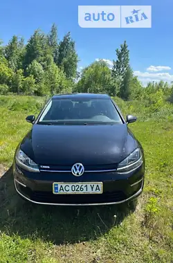 Volkswagen Golf 2017 - пробіг 96 тис. км