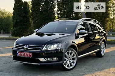 Volkswagen Passat Alltrack  2012 - пробіг 152 тис. км