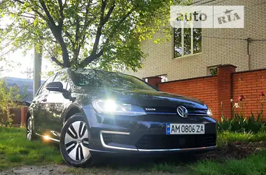 Volkswagen e-Golf  2020 - пробег 46 тыс. км