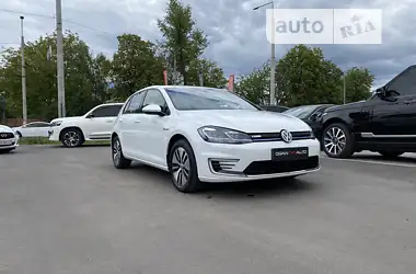Volkswagen e-Golf  2019 - пробіг 8 тис. км