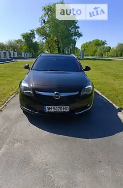 Opel Insignia  2014 - пробіг 325 тис. км