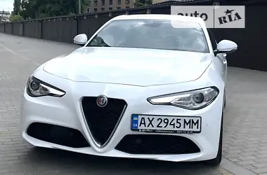 Alfa Romeo Giulia 2021 - пробіг 23 тис. км