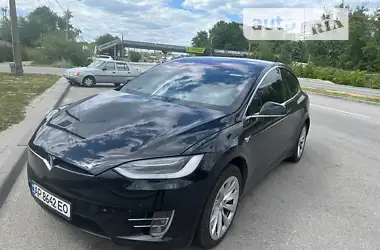 Tesla Model X 75D 2017 - пробіг 87 тис. км