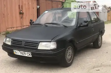 Peugeot 309 1988 - пробіг 240 тис. км