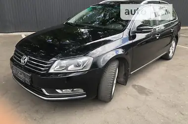 Volkswagen Passat 2011 - пробіг 270 тис. км