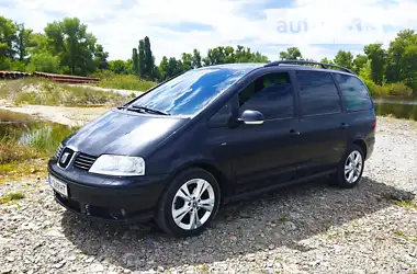 SEAT Alhambra 2010 - пробіг 304 тис. км