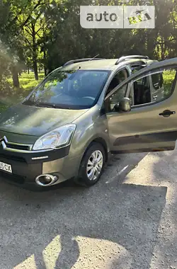 Citroen Berlingo 2013 - пробіг 245 тис. км