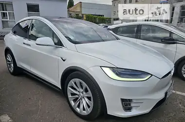 Tesla Model X 2020 - пробіг 100 тис. км