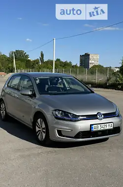 Volkswagen e-Golf  2016 - пробіг 70 тис. км
