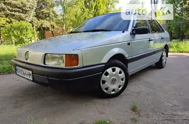 Volkswagen Passat  1988 - пробіг 270 тис. км