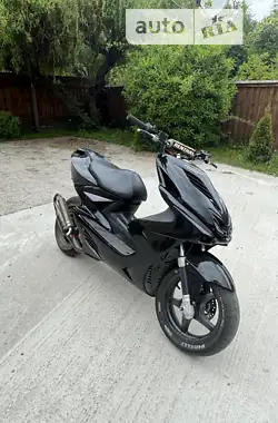 Yamaha Aerox 2009 - пробег 2 тыс. км