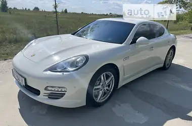 Porsche Panamera 2012 - пробіг 122 тис. км