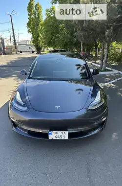 Tesla Model 3 2021 - пробіг 60 тис. км