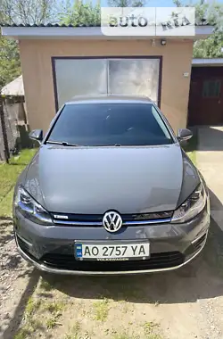 Volkswagen e-Golf 2020 - пробег 64 тыс. км