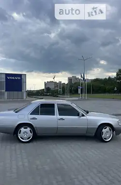 Mercedes-Benz E-Class 1990 - пробіг 150 тис. км