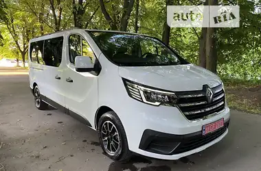 Renault Trafic 2022 - пробіг 18 тис. км