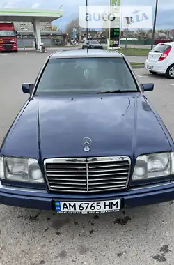 Mercedes-Benz E-Class 1995 - пробег 400 тыс. км