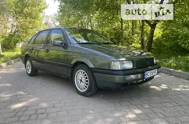 Volkswagen Passat  1989 - пробег 412 тыс. км