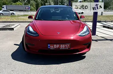Tesla Model 3  2019 - пробіг 34 тис. км