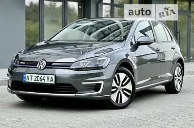 Volkswagen e-Golf  2018 - пробег 147 тыс. км