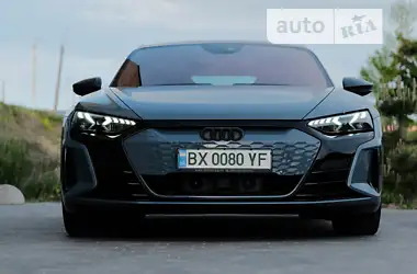 Audi RS e-tron GT 2021 - пробег 23 тыс. км