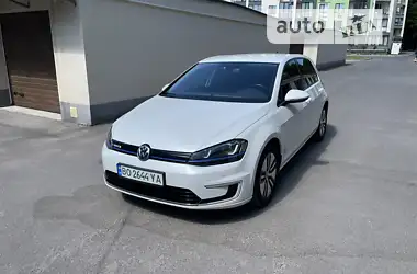 Volkswagen e-Golf 2015 - пробег 98 тыс. км