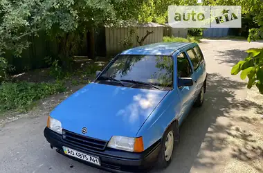 Opel Kadett  1986 - пробіг 300 тис. км