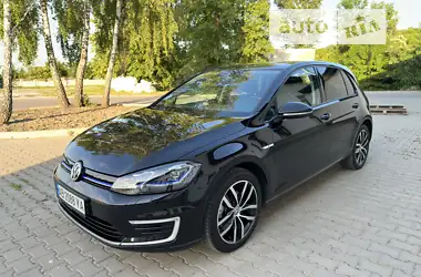 Volkswagen e-Golf  2017 - пробег 89 тыс. км