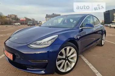 Tesla Model 3  2019 - пробіг 43 тис. км