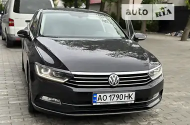 Volkswagen Passat 2015 - пробіг 216 тис. км