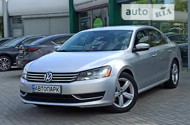 Volkswagen Passat 2013 - пробіг 182 тис. км