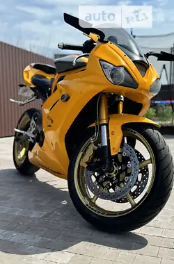 Triumph Daytona 675 2006 - пробег 30 тыс. км