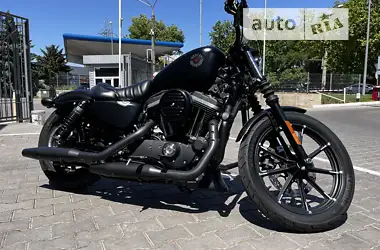 Harley-Davidson 883 Iron 2019 - пробіг 2 тис. км