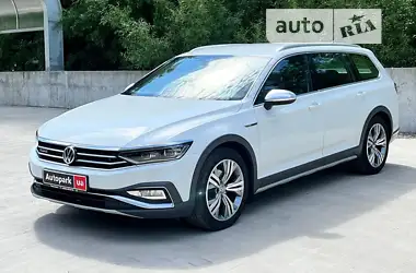 Volkswagen Passat Alltrack  2019 - пробіг 292 тис. км
