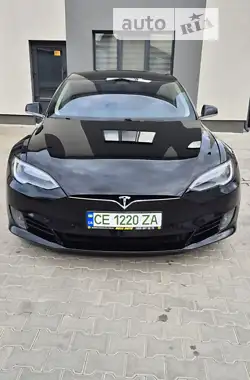 Tesla Model S 2016 - пробіг 117 тис. км