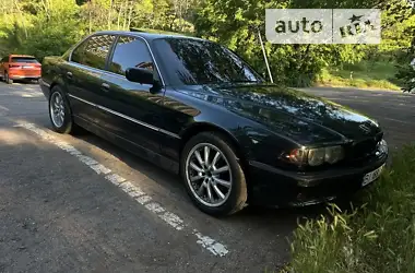 BMW 7 Series 1997 - пробег 300 тыс. км