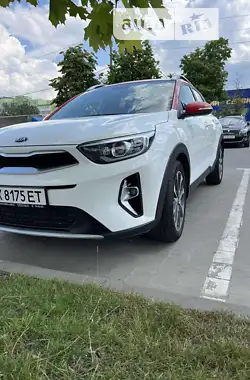 Kia Stonic 2021 - пробіг 33 тис. км