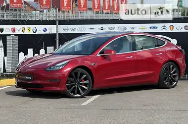 Tesla Model 3 2020 - пробіг 62 тис. км