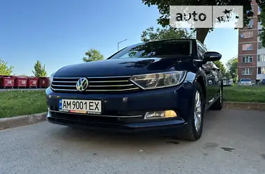 Volkswagen Passat 2016 - пробіг 211 тис. км