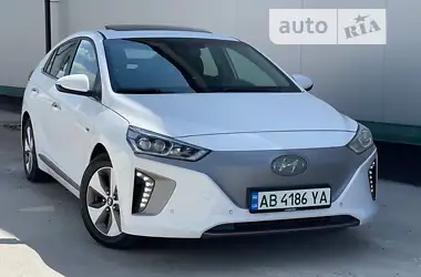Hyundai Ioniq 2018 - пробіг 74 тис. км