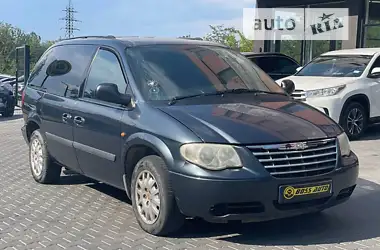 Chrysler Voyager 2006 - пробег 249 тыс. км