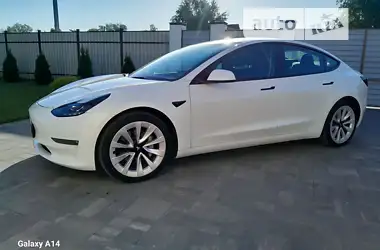 Tesla Model 3 2022 - пробіг 31 тис. км