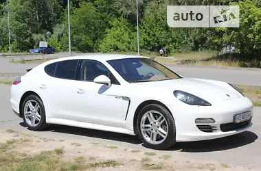 Porsche Panamera 2012 - пробіг 111 тис. км