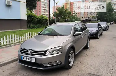 Volkswagen Passat Alltrack 2013 - пробіг 267 тис. км