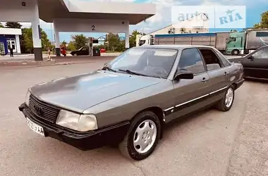 Audi 200 1986 - пробіг 350 тис. км