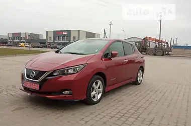 Nissan Leaf 2019 - пробег 92 тыс. км